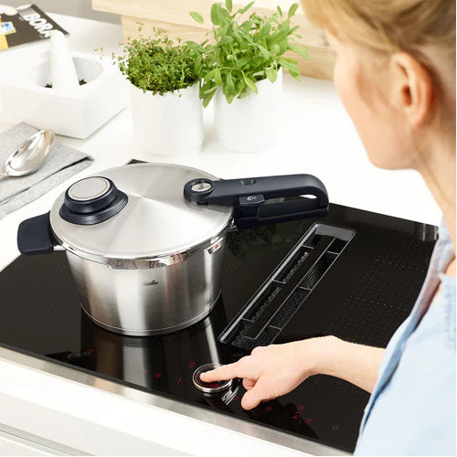 Fissler Vitavit Premium Pressure Cooker 4.5L w. Insert
