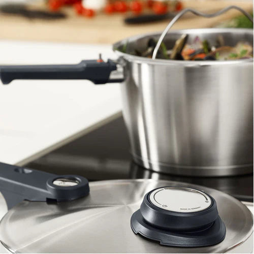 Fissler Vitavit Premium Pressure Cooker & Skillet Set, 6.0L + 2.5L