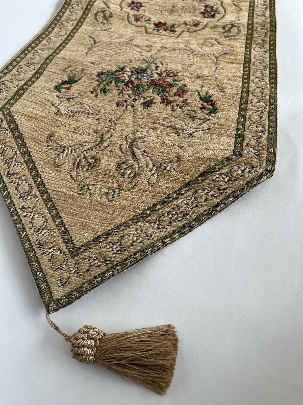 Belgian Runner Louvre Beige