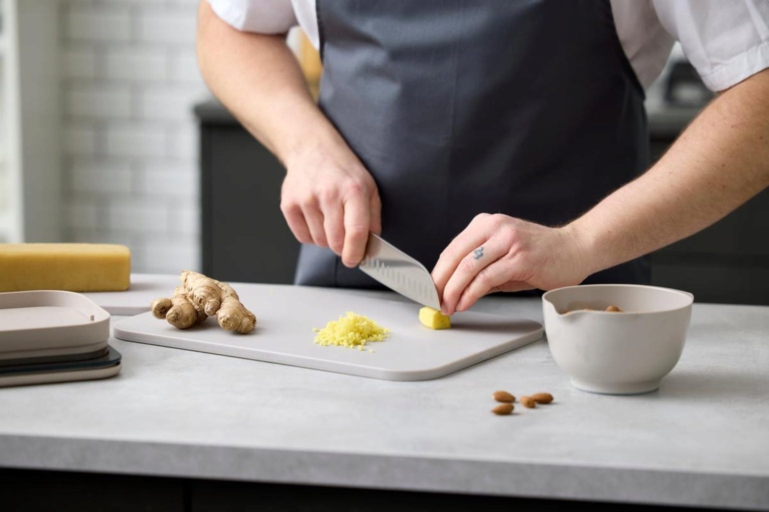 Rosti Choptima Cutting Board Humus
