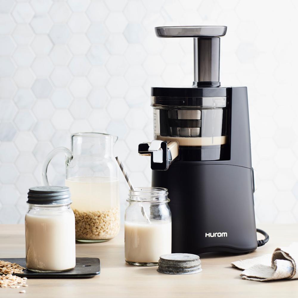 Hurom H-AA Slow Juicer - Matte Black
