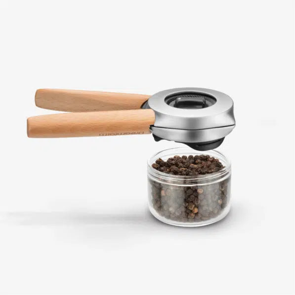 Ortwo Spice Pepper Grinder by Dreamfarm