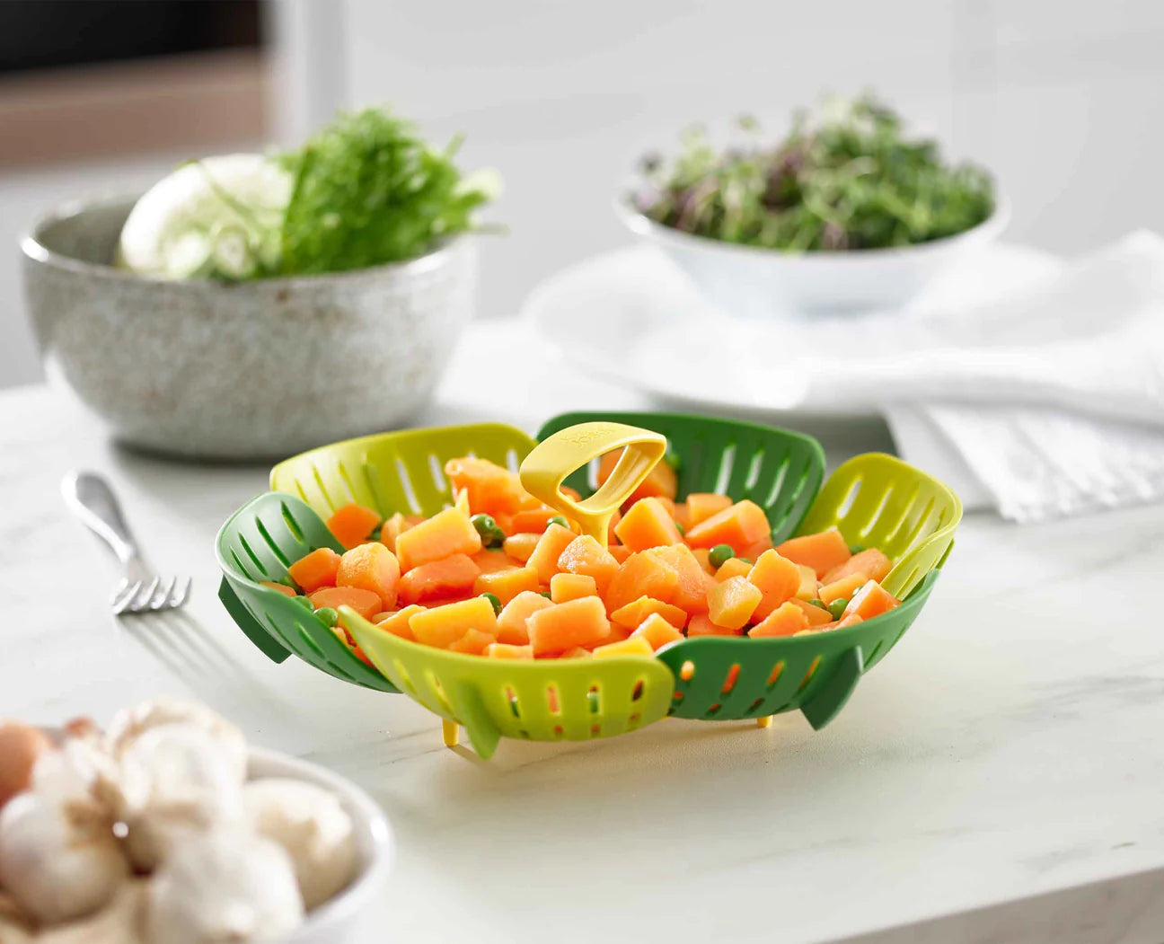 Bloom Folding Steamer Basket, Green