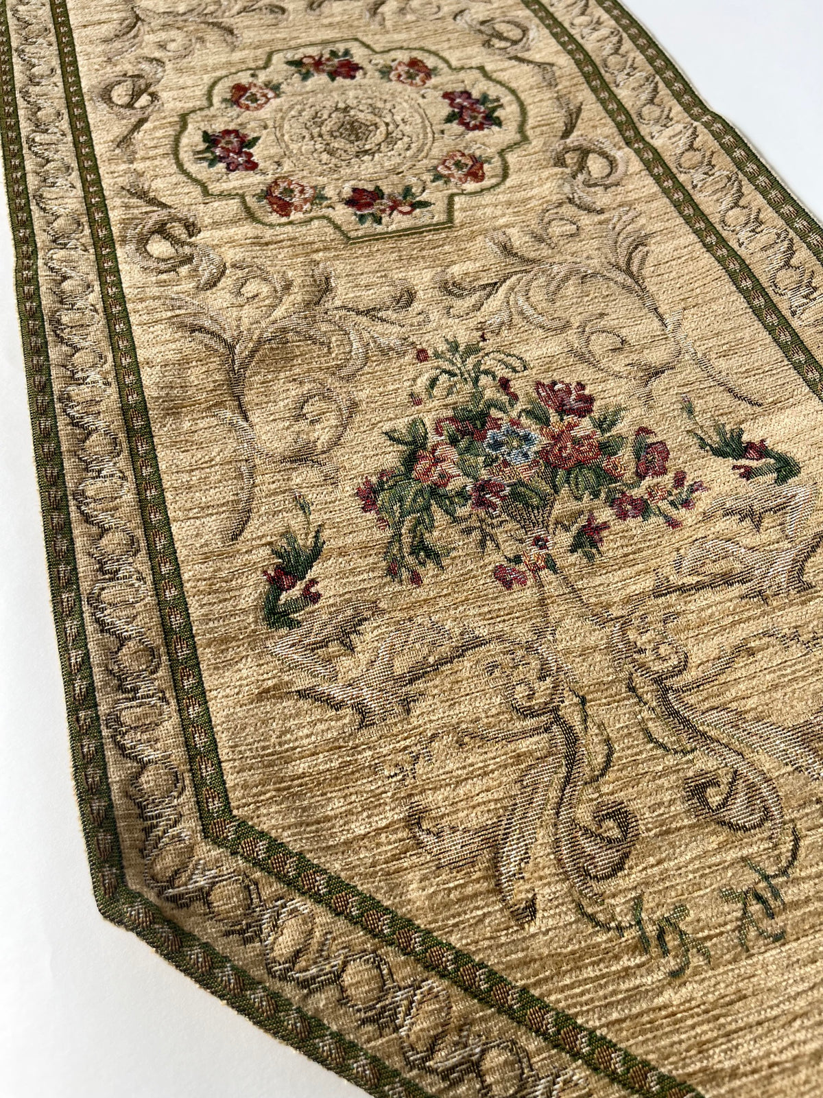 Belgian Runner Louvre Beige