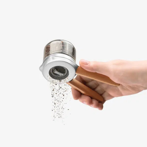 Ortwo Spice Pepper Grinder by Dreamfarm